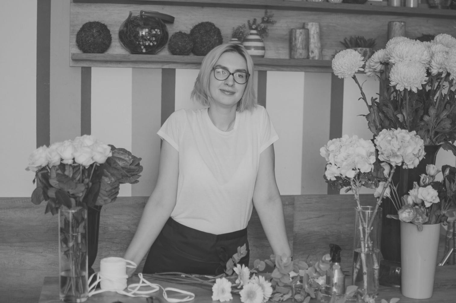 Wedding bouquet design workshop with students creating beautiful floral arrangements